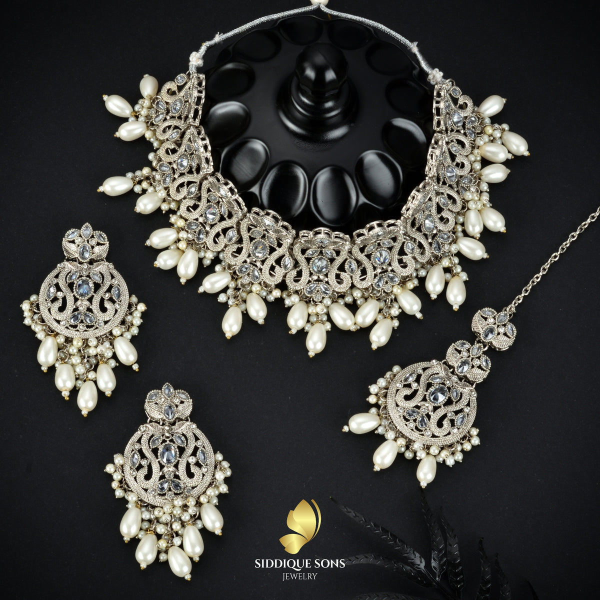 Royal Designer Collar Set