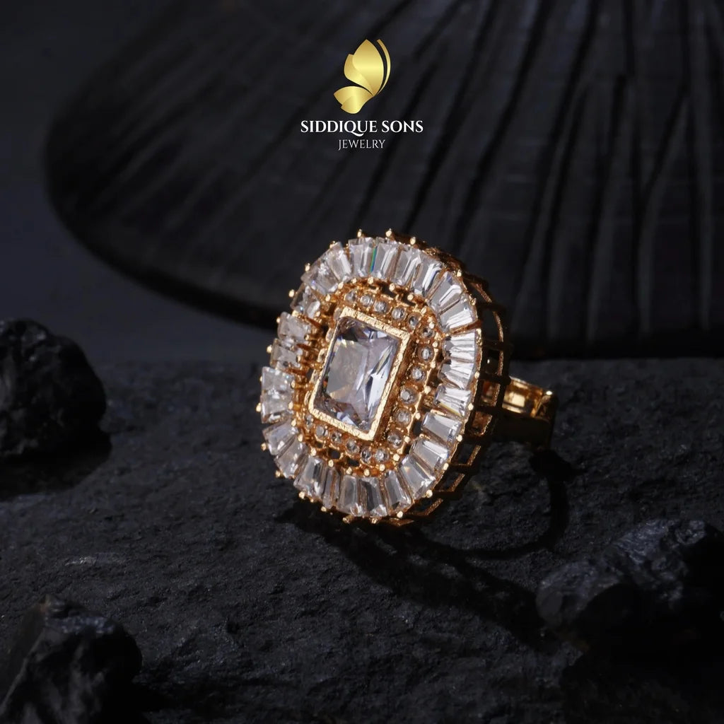 Elegant Teper Zircon Ring