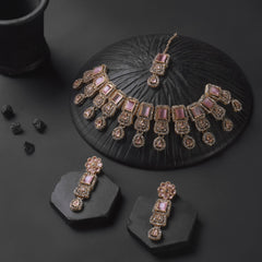 Necklace jewellery